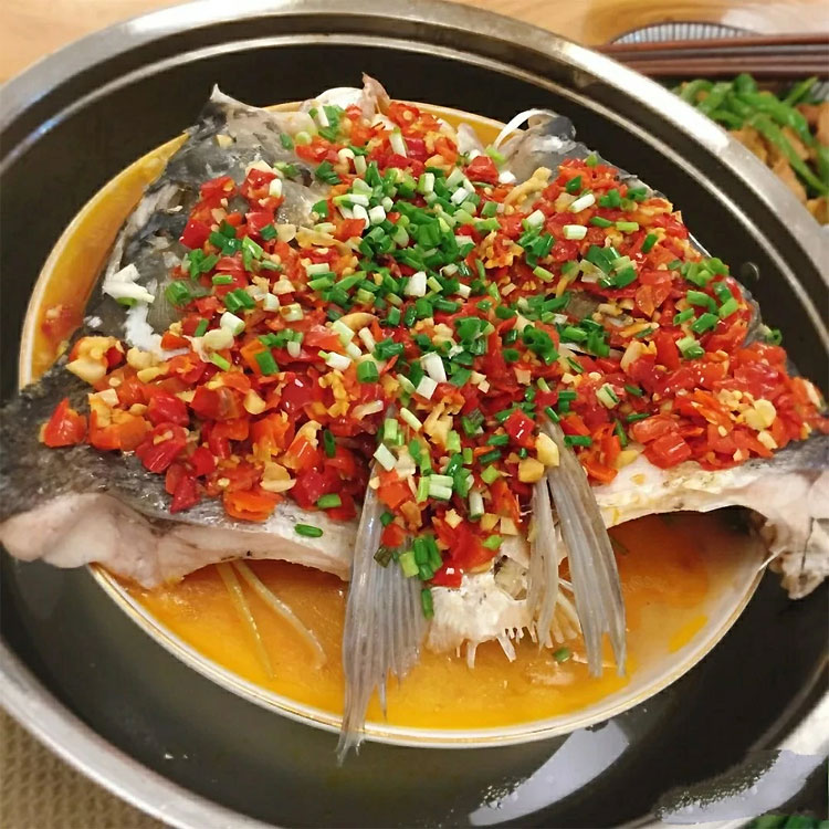 剁椒鱼头（店消）.jpg